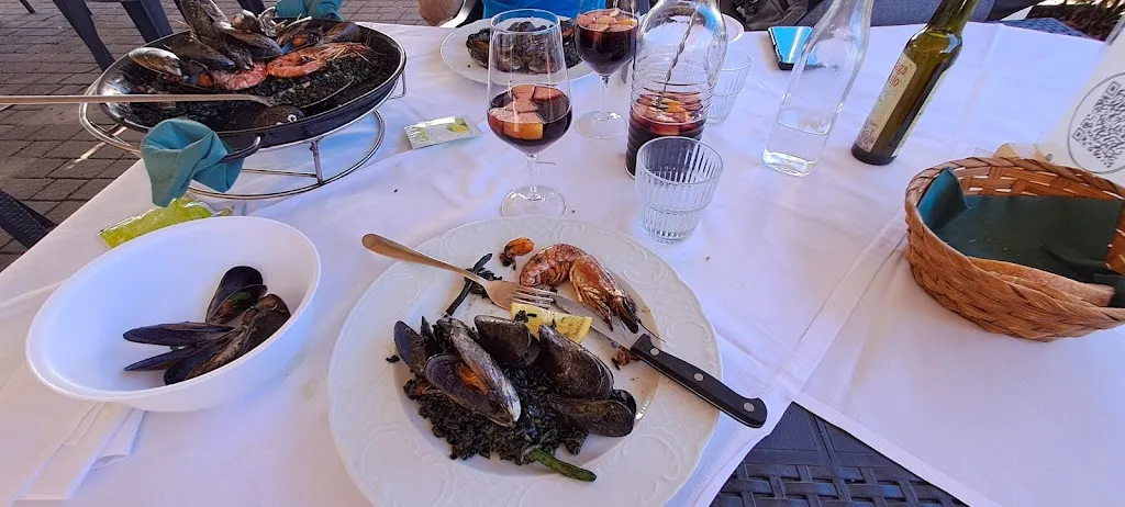 Fabrizio Costantino_Ristorante El Born Family & Friends_Tetti Neirotti_review