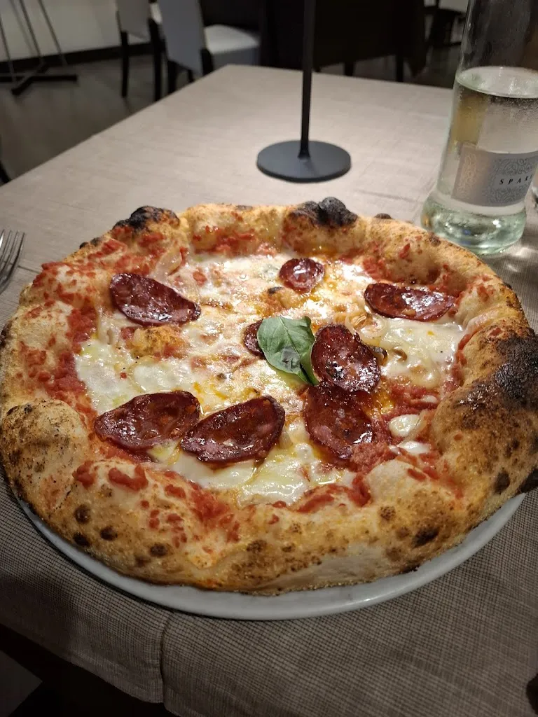 Giulia Guarini_ALEXANDER RIVOLI *****_Tetti Neirotti_review