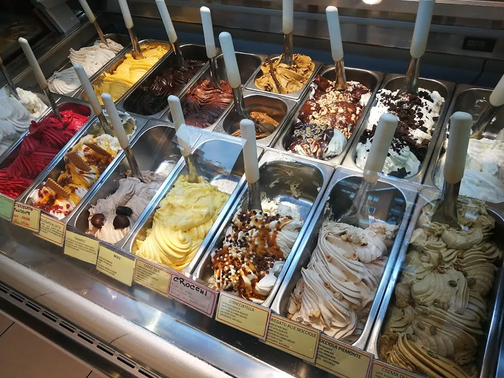 Gelateria Romag restaurant in Torresina