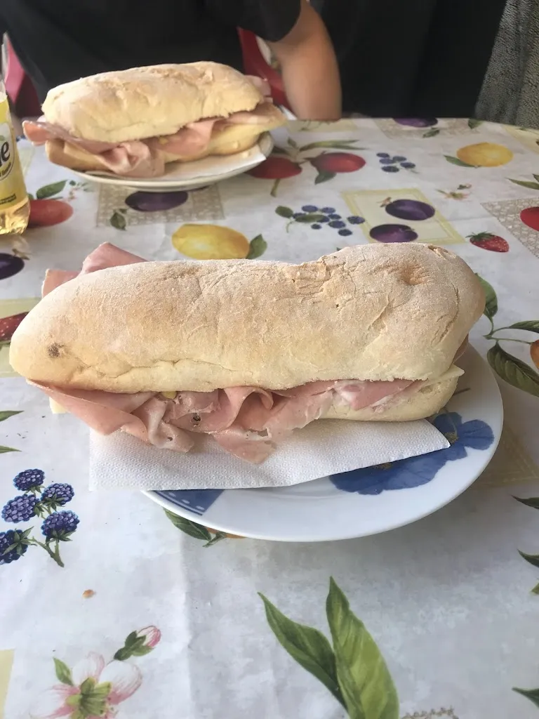 Manon Guillopé_Ristorante Posta_Trasquera_review