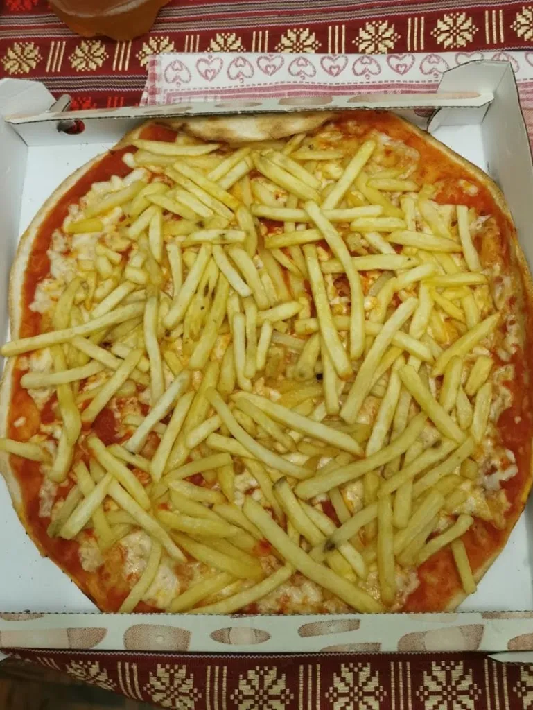 elisa_Pizzeria Nekenie_Trivero-Prativero-Ponzone_review