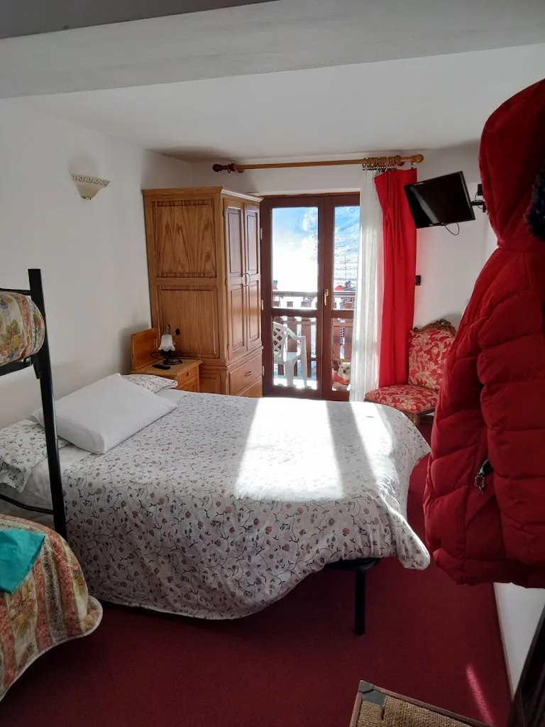 Albergo Ristorante Pian Benot Nei e Soleil_Usseglio_slider_image_3