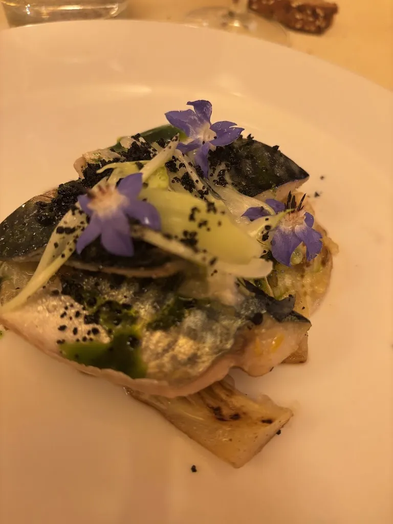 Vanda Strafella_L'Escargot_Corato_review