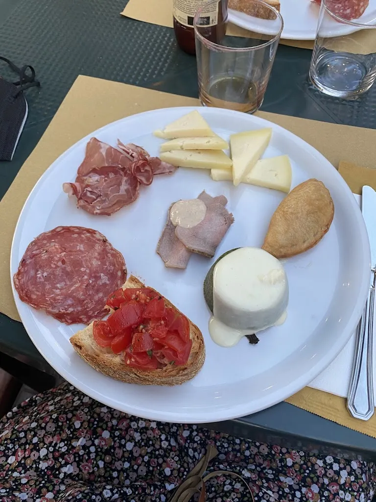 Erica Mecarini_Ristorante Pizzeria Bar del CH4 Sporting Club_Trofarello_review