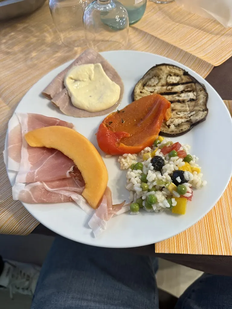 Luciano “Luciano9253”_Locanda Ristorante Cacciatori_Val della Torre_review