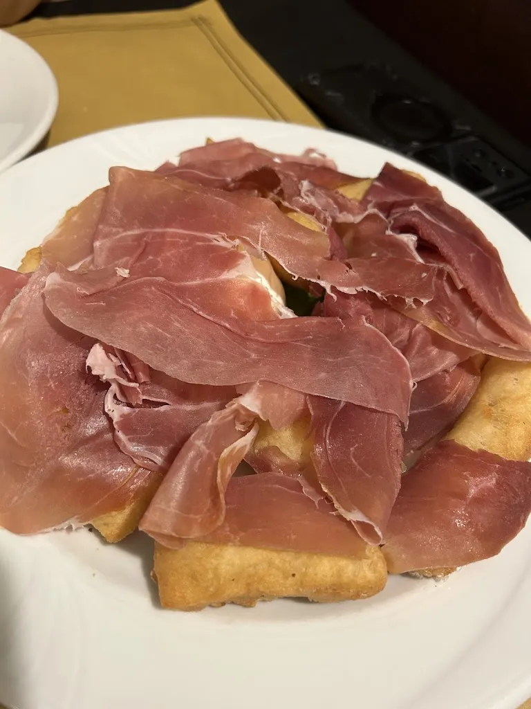 Giulia Marando_LA RUOTA pizzeria ristorante valdellatorre_Val della Torre_review