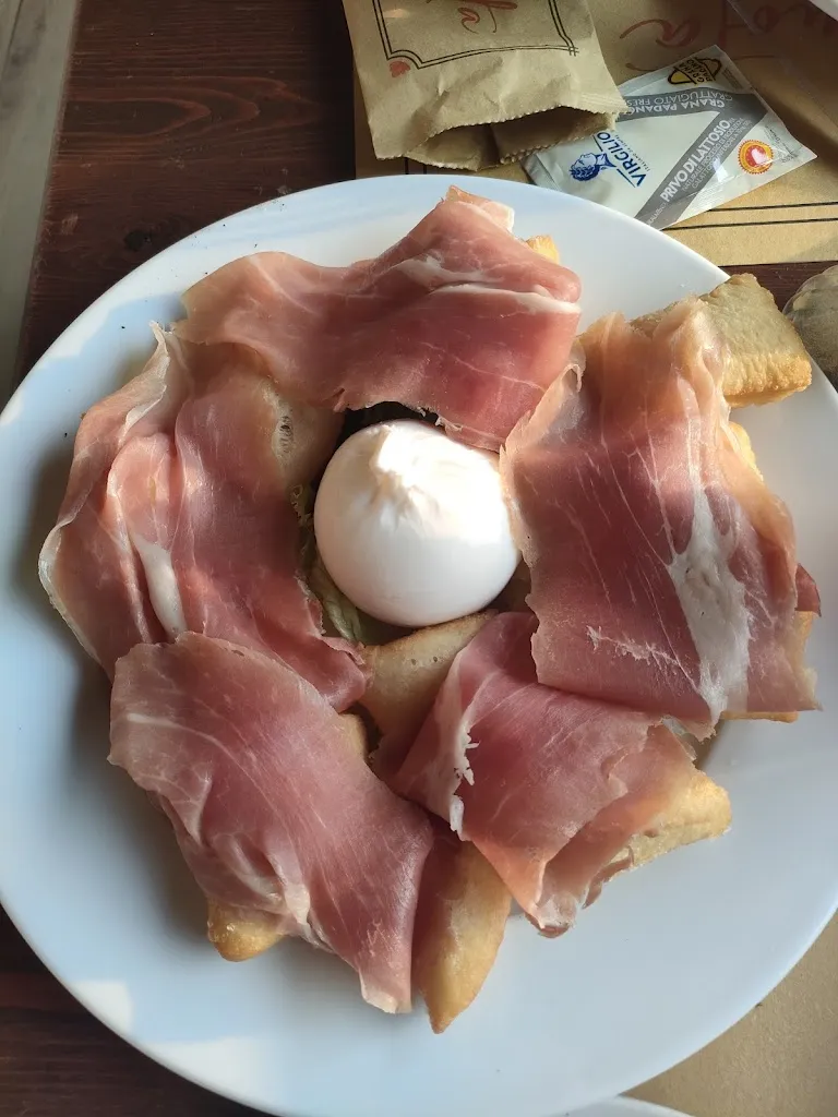 LA RUOTA pizzeria ristorante valdellatorre_Val della Torre_slider_image_2