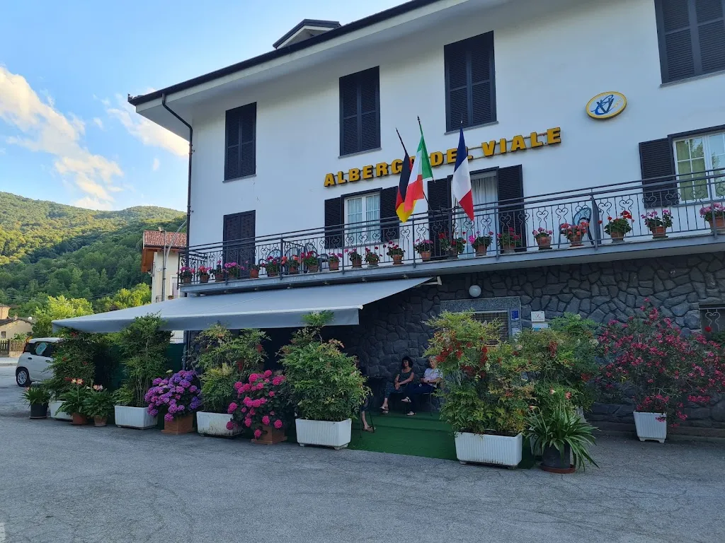 Albergo Del Viale_Valgrana_slider_image_1