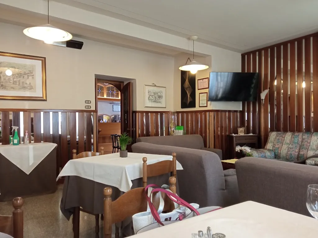 Albergo Del Viale_Valgrana_slider_image_2