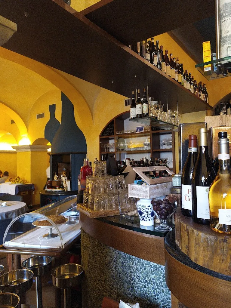 Osteria Della Piazzetta da Piero restaurant in Valenza