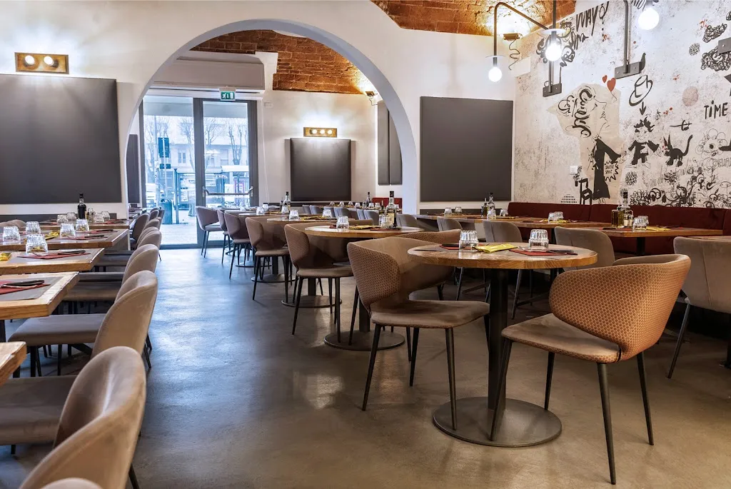 New Bar Bar Achille restaurant in Valenza