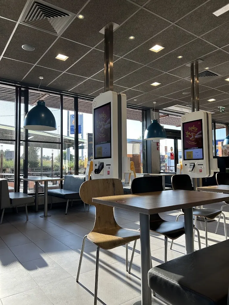 McDonald’s Valenza_Valenza_slider_image_2