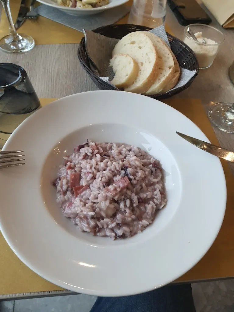 Enzo Joao Pena_RistoPonti Restaurant_Trecate_review