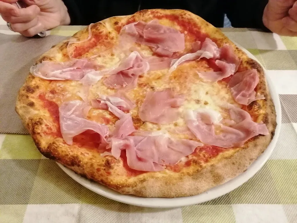 Menu_Caruso pizzeria con cucina_Trecate_image_6