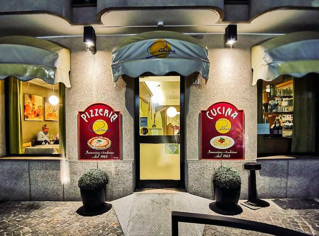 Caruso pizzeria con cucina restaurant in Trecate