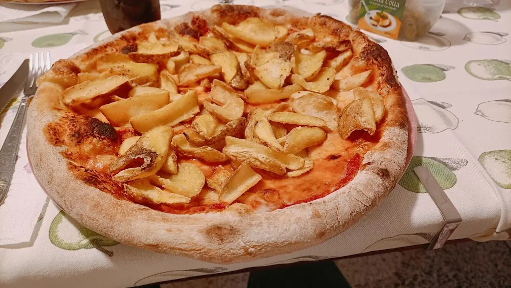 Sky bar pizzeria_Trecate_slider_image_2