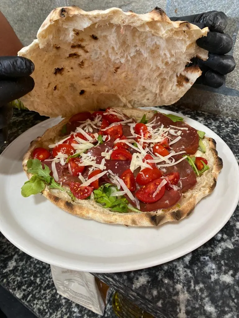 La Tana Della Pizza_Trecate_slider_image_3