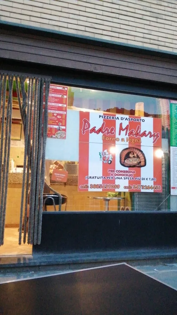 pizzeria padre makary_Trecate_slider_image_1