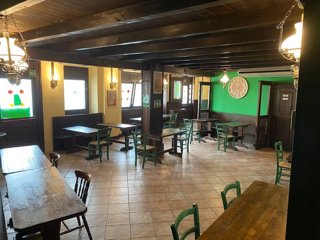 Pub The clover restaurant in Valperga