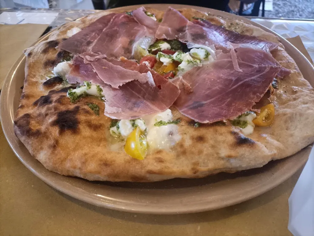 Antonio de rose_Pizzeria La Malcontenta_Venasca_review