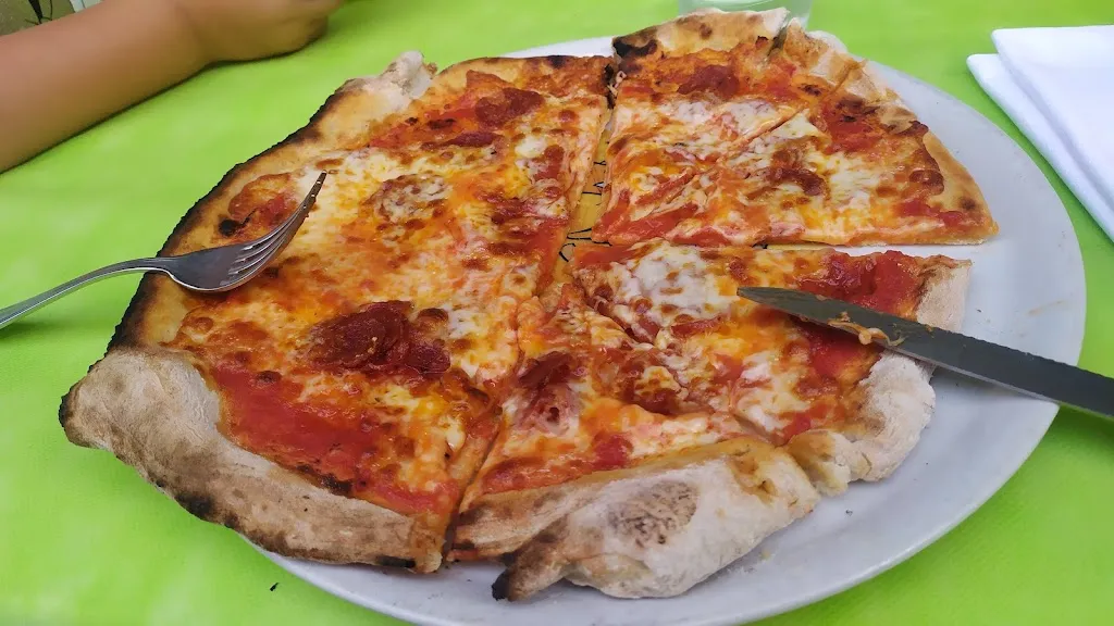 Pizzeria Ristorante Grotta Azzurra_Varallo_slider_image_3