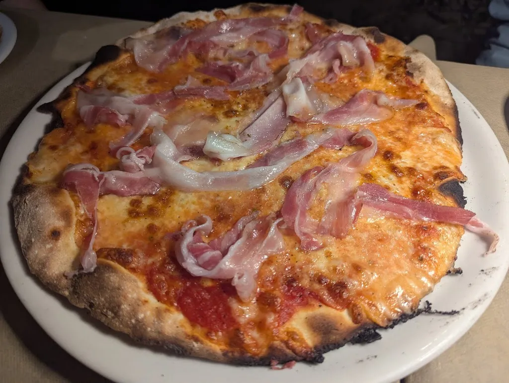 Pizzera Al Barbis_Varallo_slider_image_3