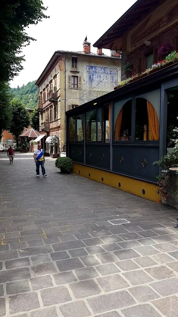 Il Tiglio Ristorante Pizzeria_Varallo_slider_image_2