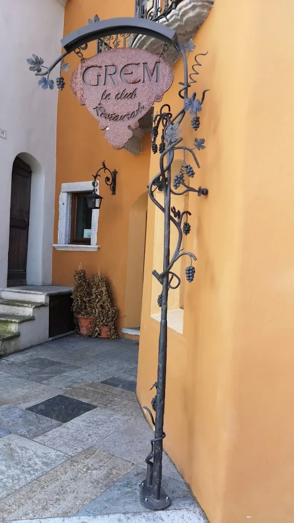 Grem Le Club Restaurant_Varallo_slider_image_3