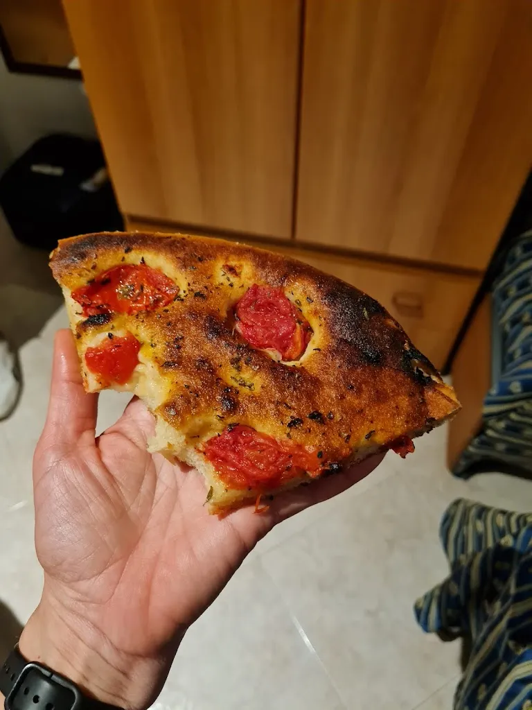 Simonetta C_PanzerHot Panzerotteria_Corato_review