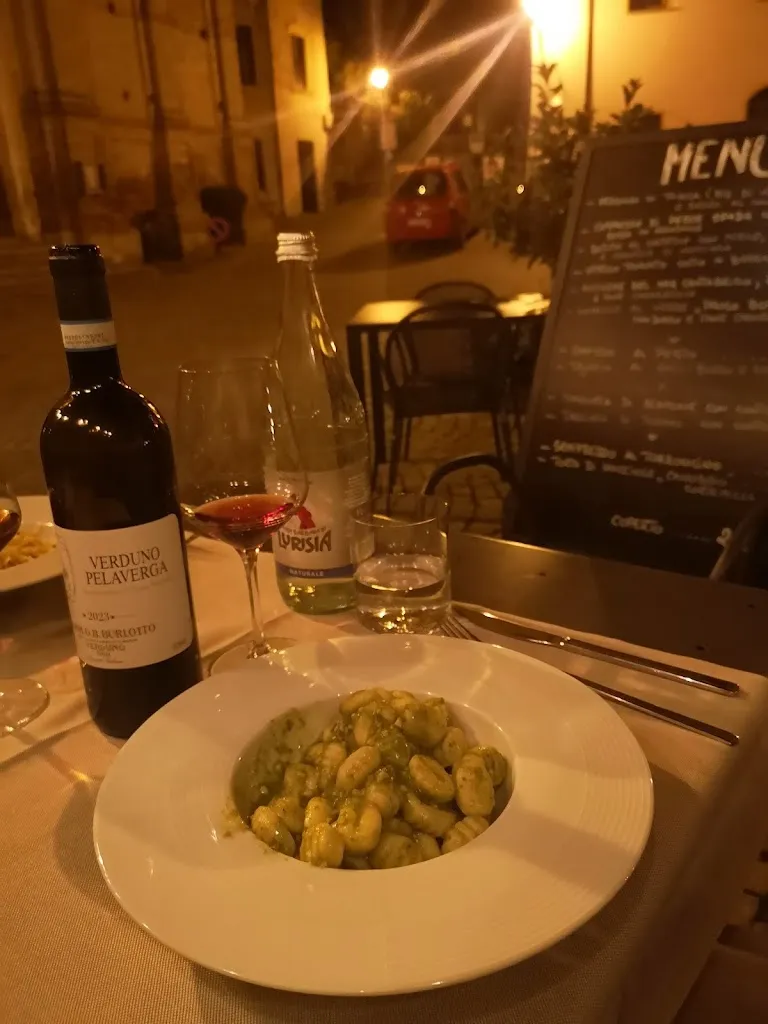 Lars Feyock_Cantina Comunale Verduno Pelaverga_Verduno_review