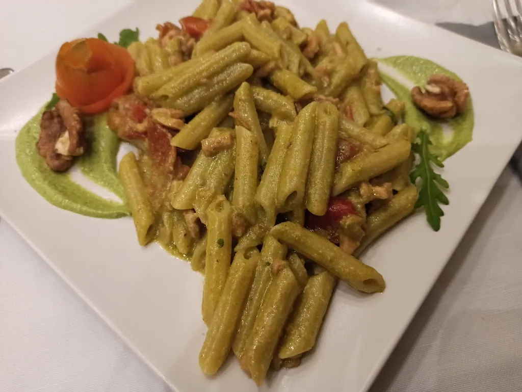 Pietro P._Esedra_Corato_recensione