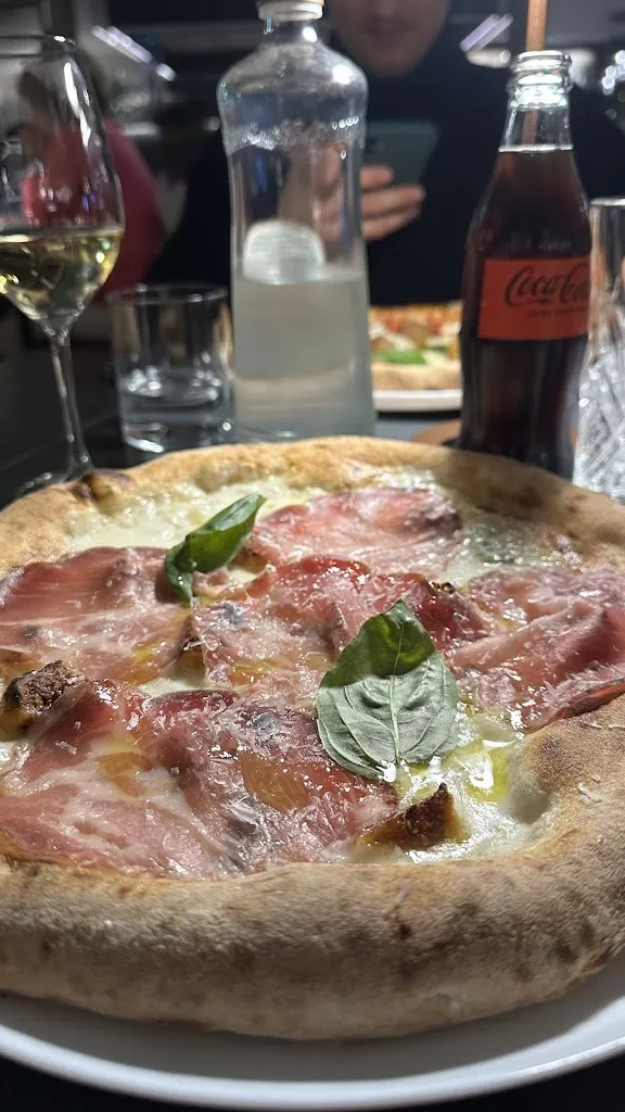 Francesca Di mora_Villa Gòj_Vezza d'Alba_review