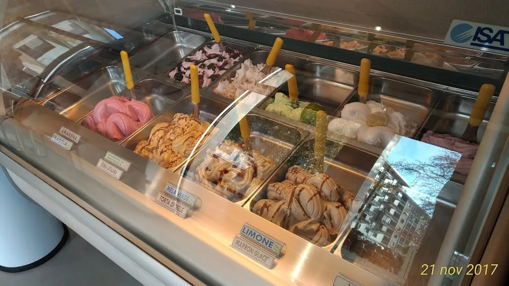 Caffé & CO restaurant in Verzuolo