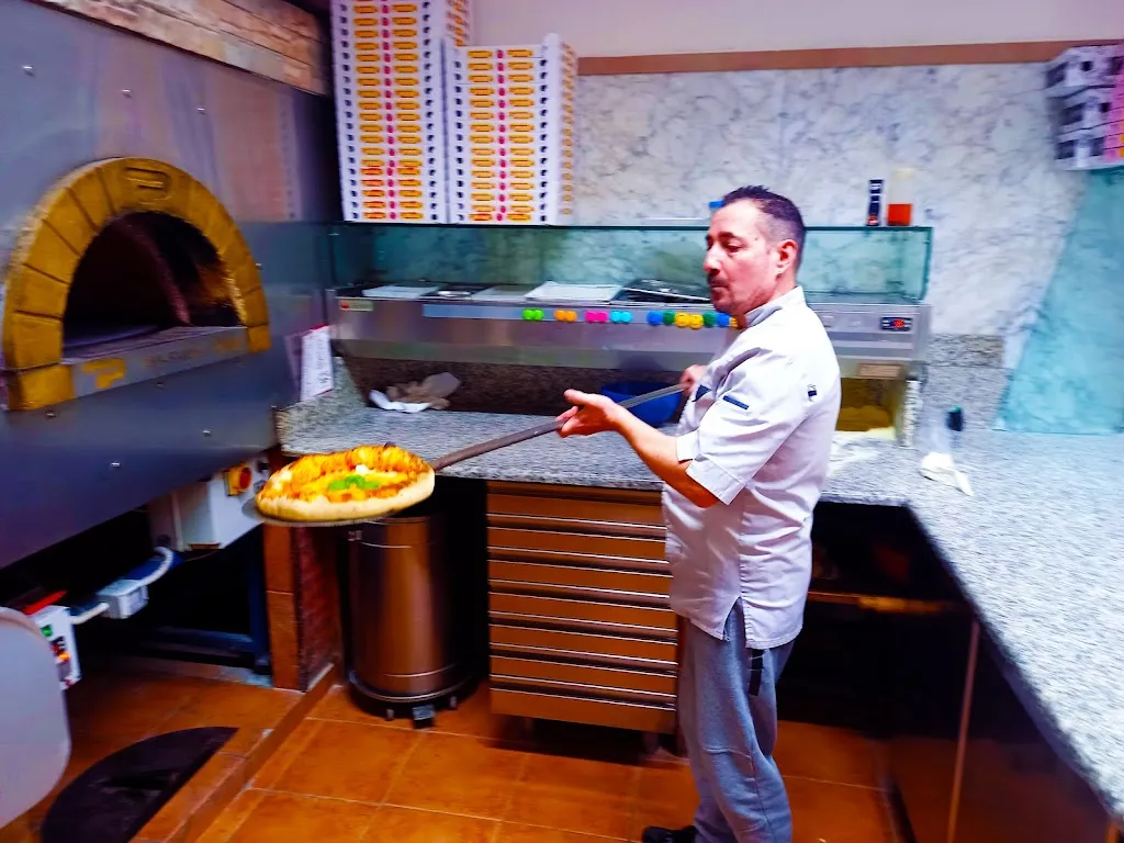 Pizzeria Da Michele_Vignole Borbera_slider_image_3