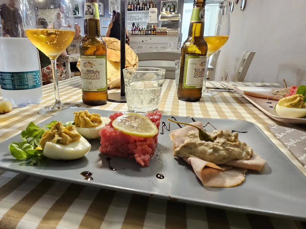 Aida Valerie Deias_L'ostu d'la Vila_Villa San Secondo_review