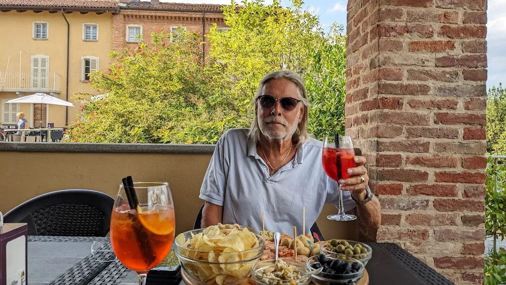 Menu_The mad Hatter_Villa San Secondo_image_1