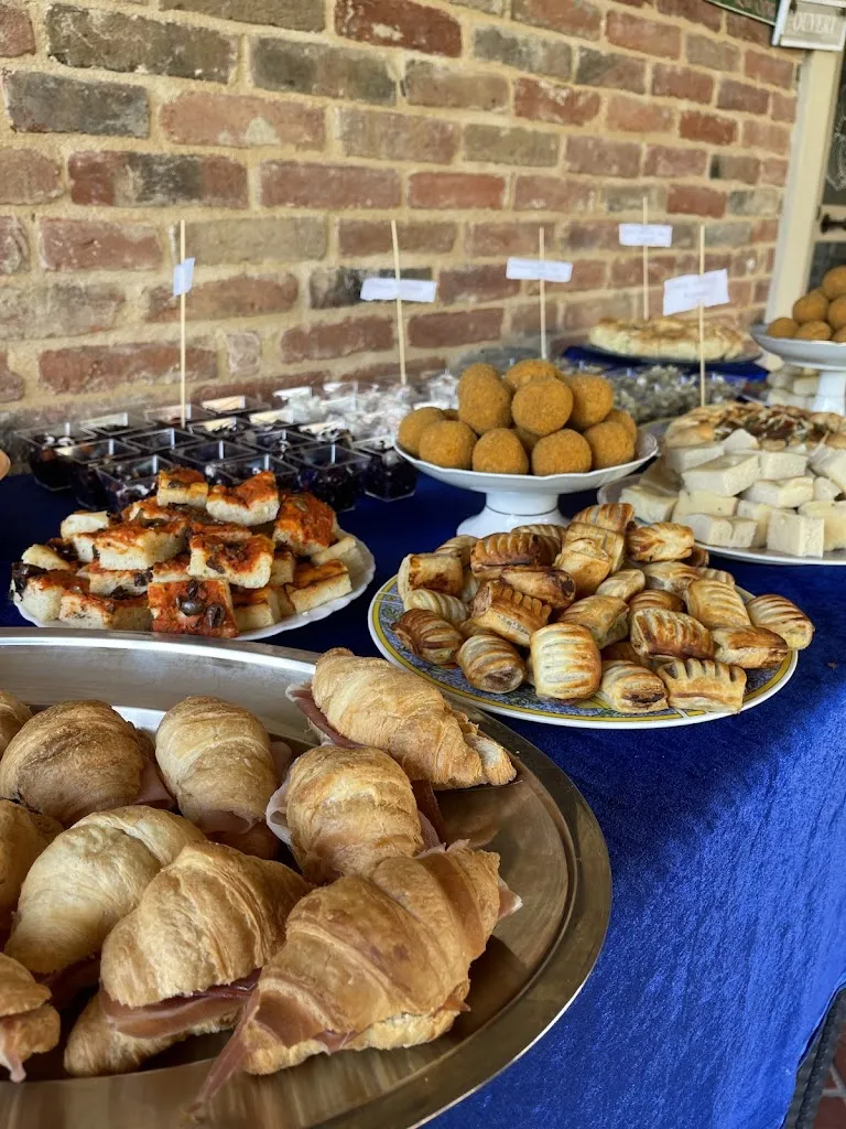 Menu_The mad Hatter_Villa San Secondo_image_9