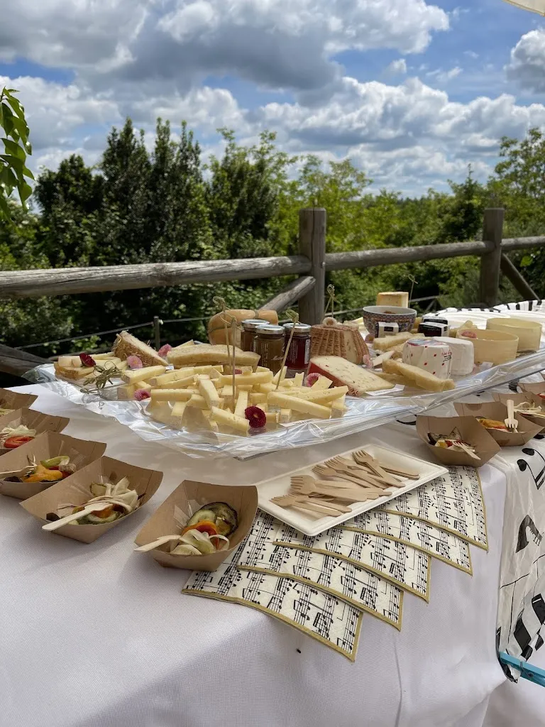 The mad Hatter_Villa San Secondo_slider_image_2