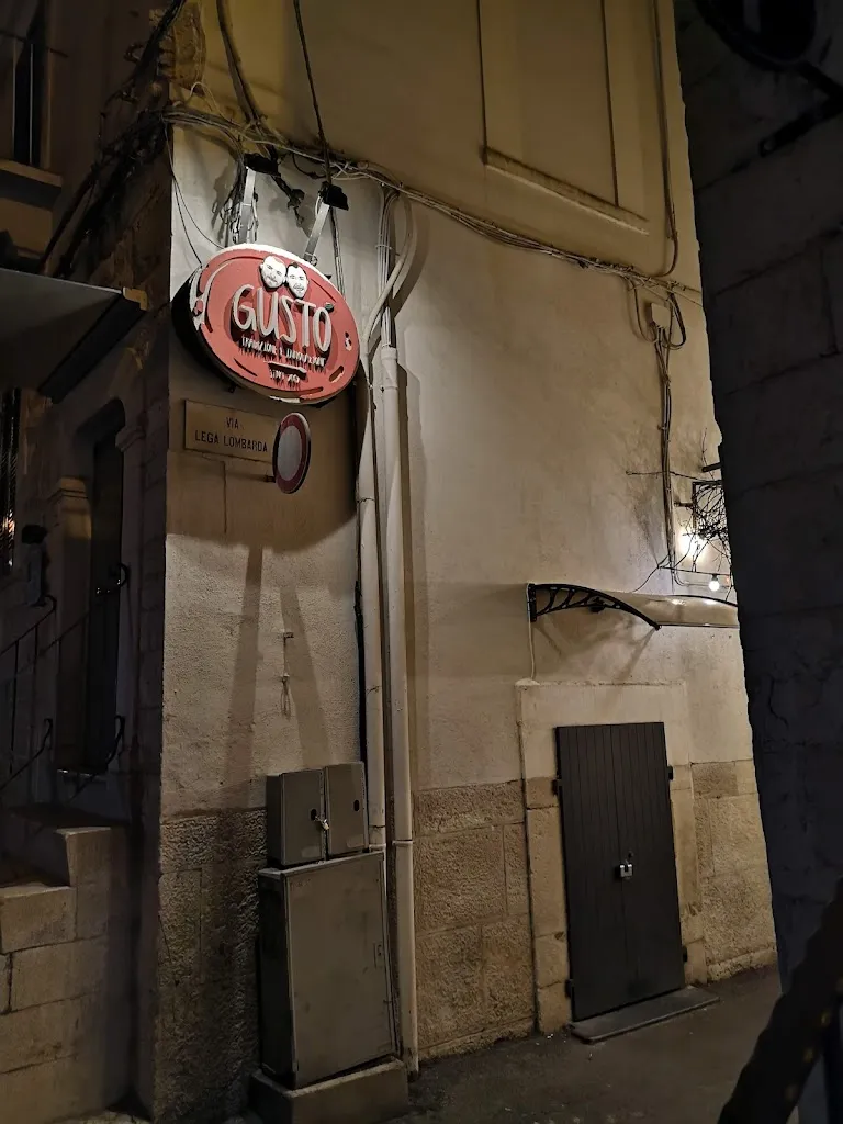 Gustó Pizzeria & Catering restaurant in Corato