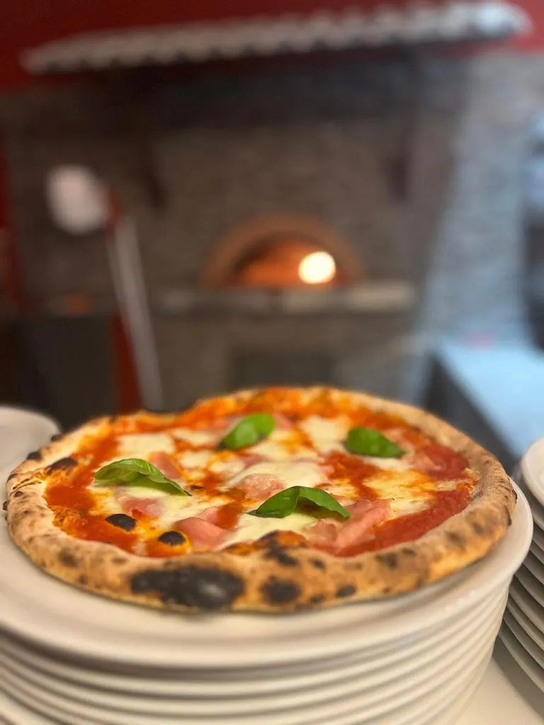 Ristorante pizzeria la Lucciola da Remigio di Alessandro Baccaglio_Villadossola_slider_image_2