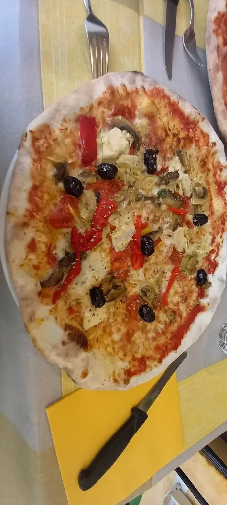 Ilaria Rai_APPLE PİZZERİA TURKİSH KEBAP_Villadossola_recensione