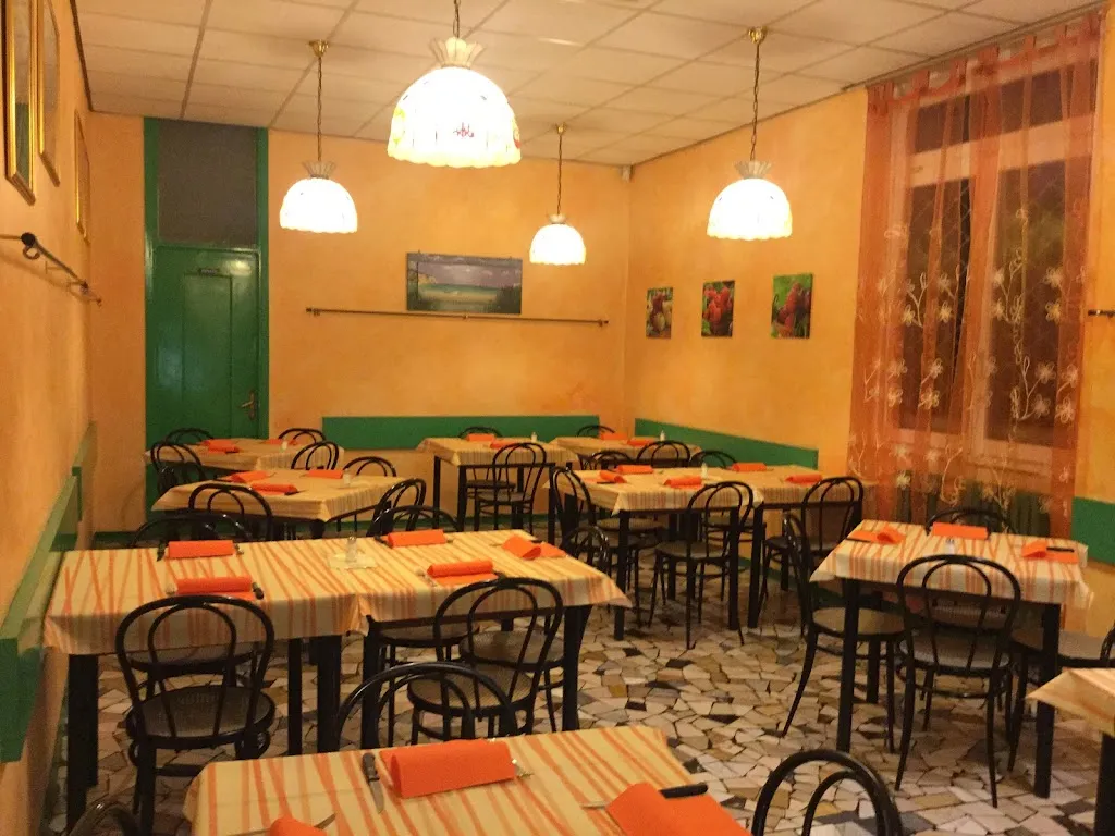 APPLE PİZZERİA TURKİSH KEBAP_Villadossola_slider_image_3