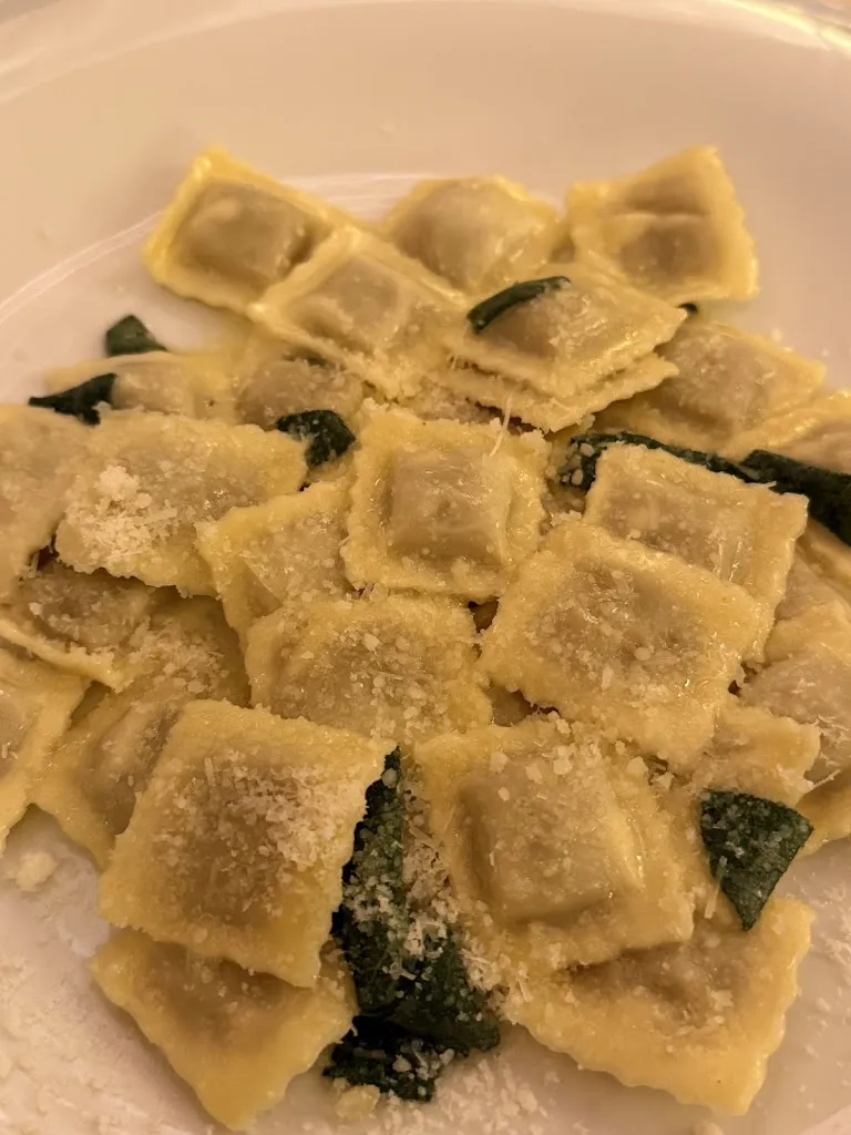 Aurora_Madama Vigna_Villafranca d'Asti_review