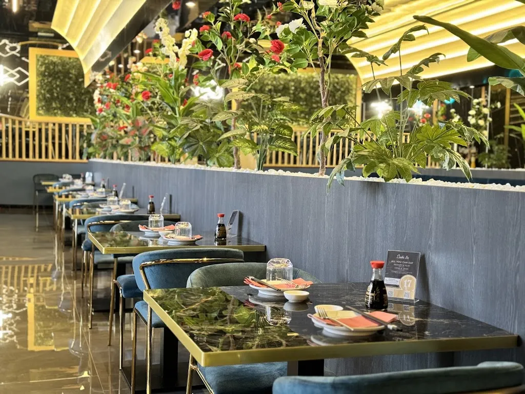 雷燕飞_Sushi Su_Villar Dora_review