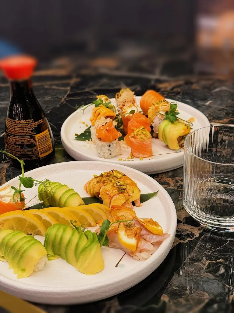 Sushi Su_Villar Dora_slider_image_1