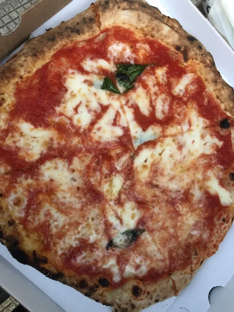 Motez Amayreh_Napulè_Corato_review