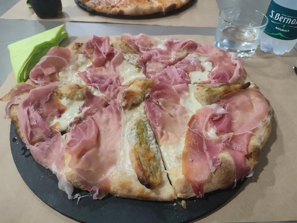 Menu_patrick è pizza_Villanova Mondovì_immagine_8