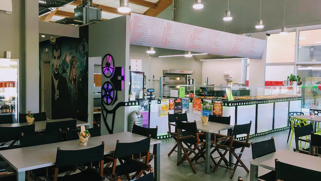 patrick è pizza restaurant in Villanova Mondovì