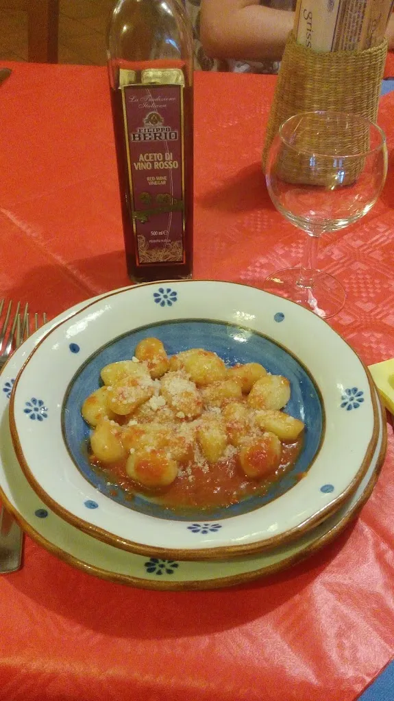 Stanley Luntungan_Hotel Palavas_Villar Pellice_review