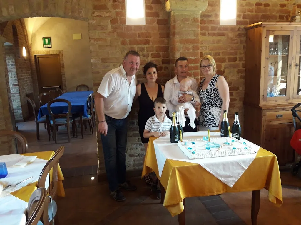 iulian ciceu_Agriturismo Castello di Corveglia_Villanova d'Asti_review